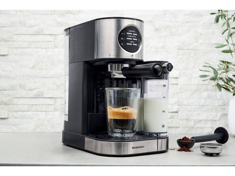 SILVERCREST® KITCHEN TOOLS Espressomaschine mit Milchaufschäumer »SEMM 1470 A2« Letzte 3 Tage