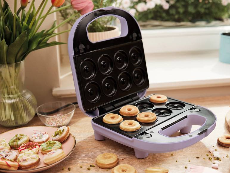SILVERCREST® KITCHEN TOOLS Waffeleisen »SWEW 750 D4«, mit Wechselplatten Nur noch ein Tag übrig