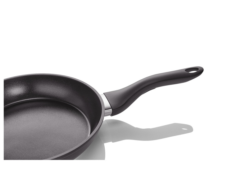 ERNESTO® Pfanne, 24 cm, aus Aluminium Kauf eins, bekomm eins gratis