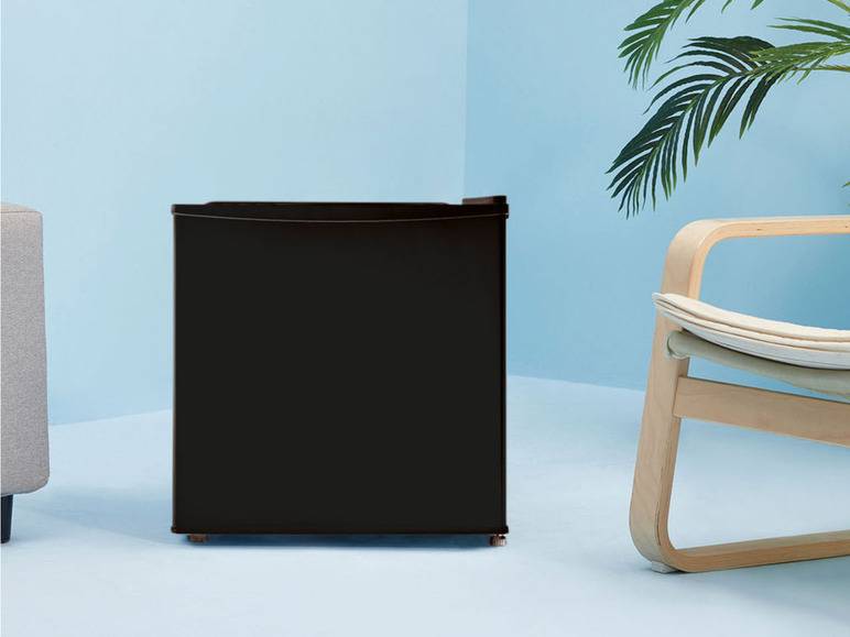 Comfee Mini-Kühlschrank »RCD76DK2«, mit Eisfach Rabatte dieses Monats