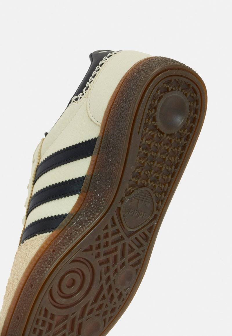 ﻿adidas Originals adidas Originals HANDBALL SPEZIAL UNISEX - Trainers Online Outlet