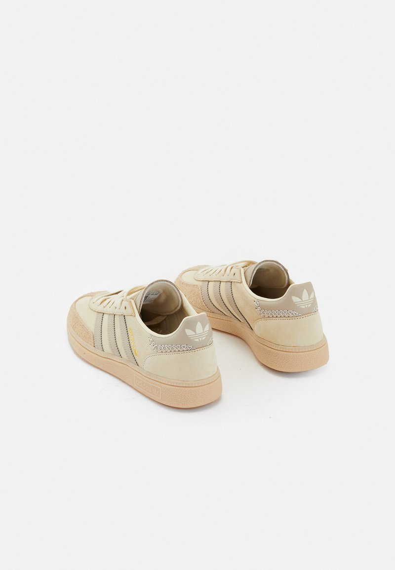 adidas Originals adidas Originals HANDBALL SPEZIAL UNISEX - Trainers Tiefpreis