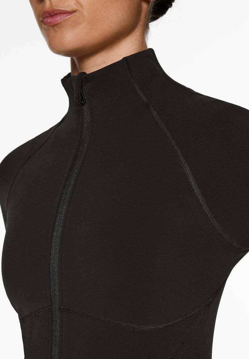 OYSHO OYSHO WARMTH COMFORTLUX TECHNICAL - Training jacket - black Räumungsverkauf