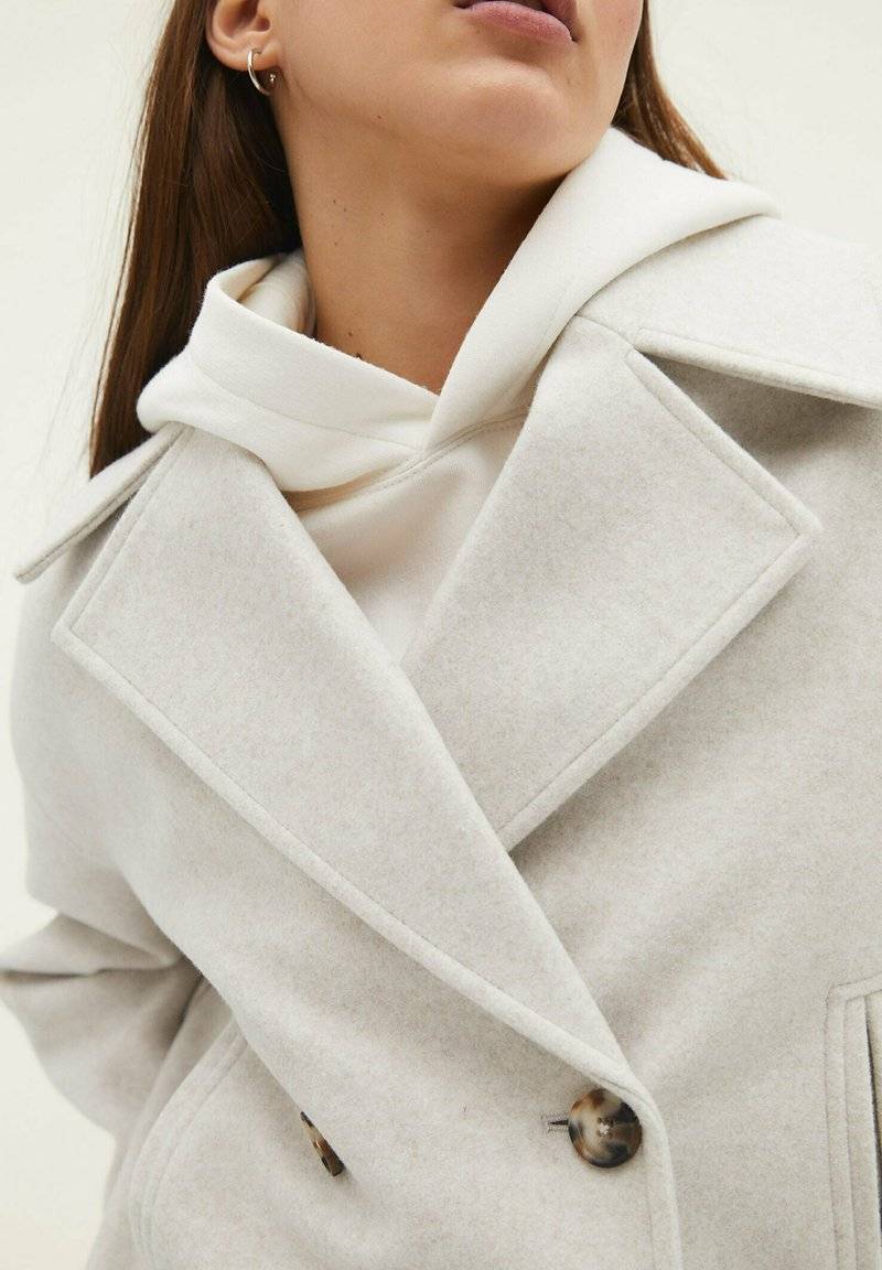 Stradivarius Stradivarius SOFT WRAP - Blazer - stone Letzter Tag