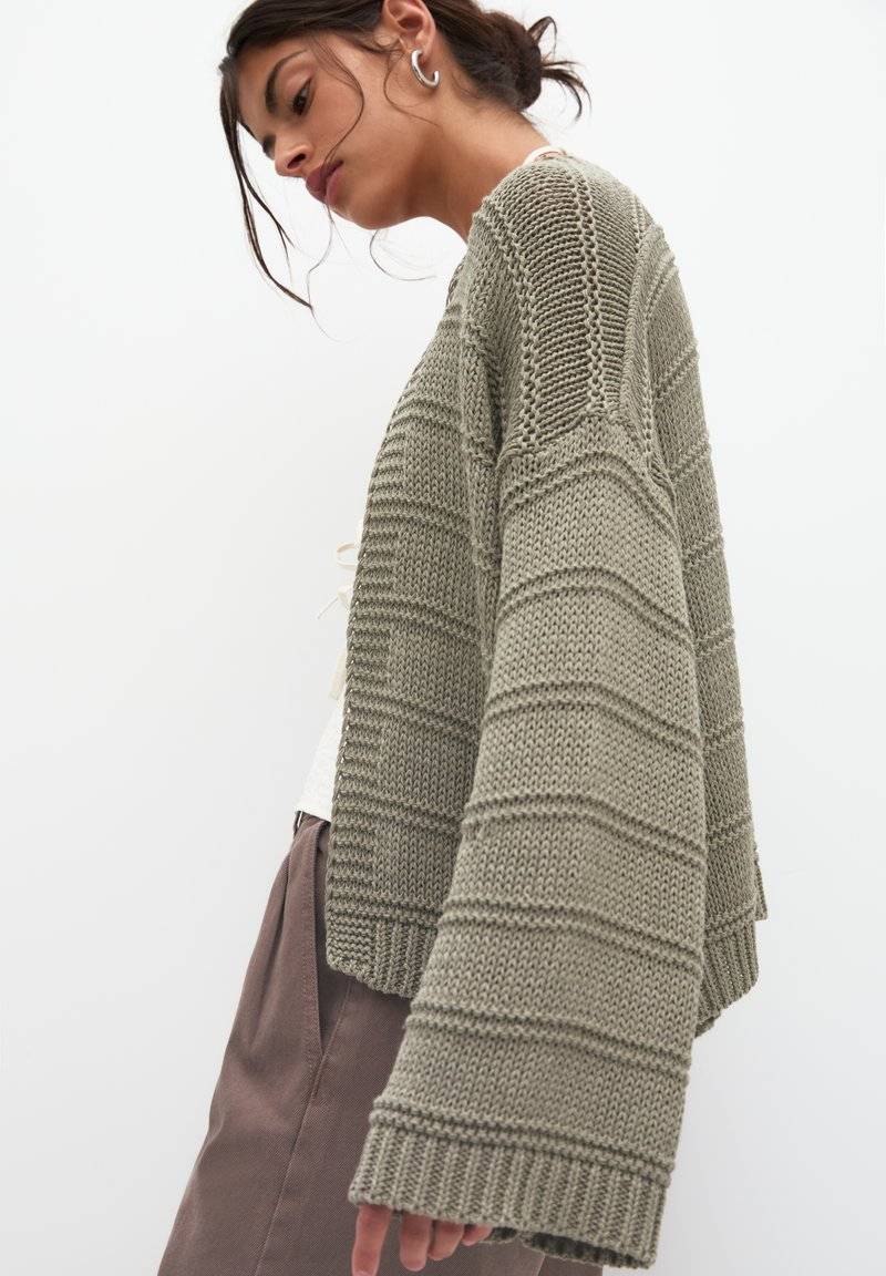 PULL&BEAR PULL&BEAR Cardigan - khaki Kostenloser Versand international