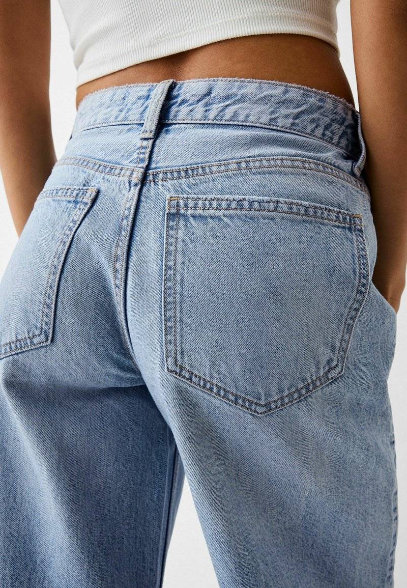 Bershka Bershka WIDE-LEG - Relaxed fit jeans Fabrikladen