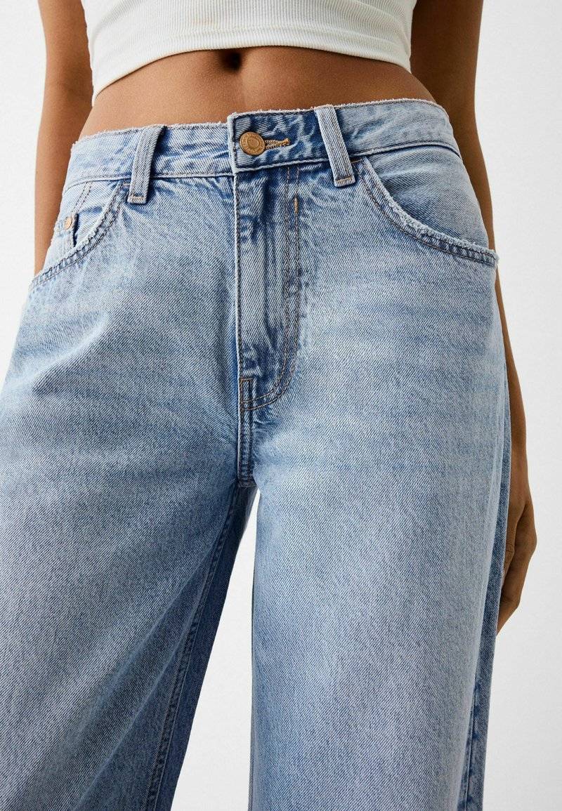 Bershka Bershka WIDE-LEG - Relaxed fit jeans Fabrikladen