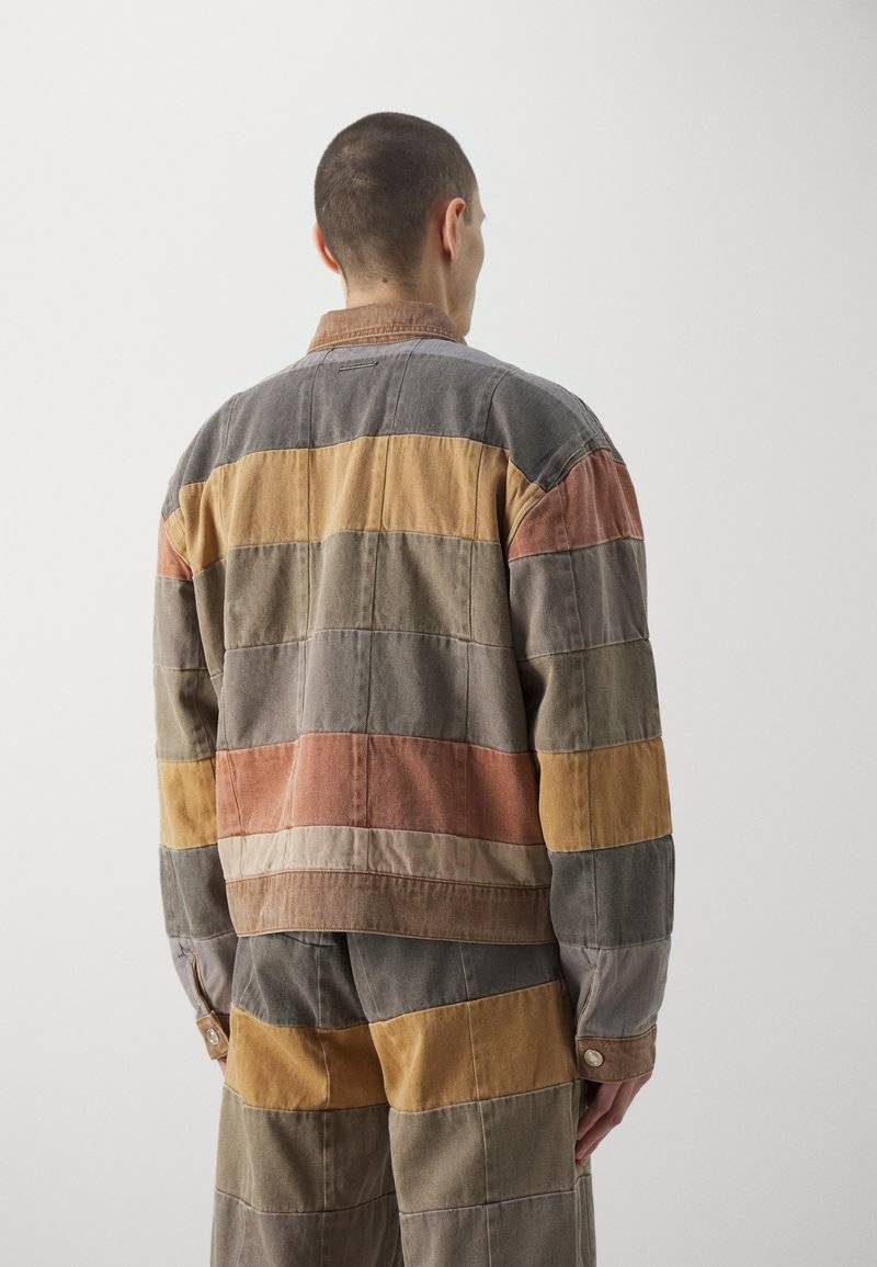 Les Benjamins Les Benjamins UNISEX - Denim jacket - brown Online