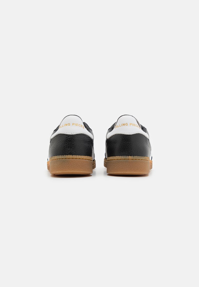 Filling Pieces Filling Pieces SPRINTER DICE UNISEX - Trainers - black im Angebot
