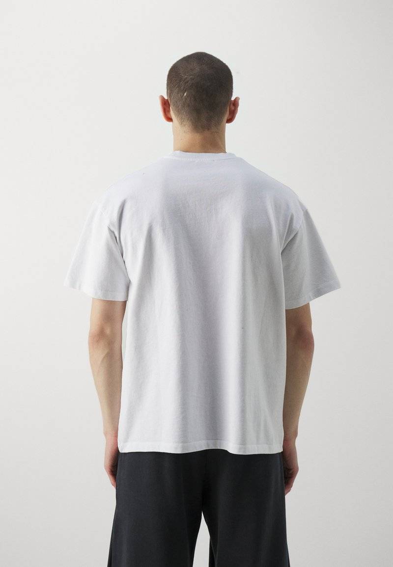 AVAVAV AVAVAV OLD LADY UNISEX - Basic T-shirt - blanc Großer Ausverkauf