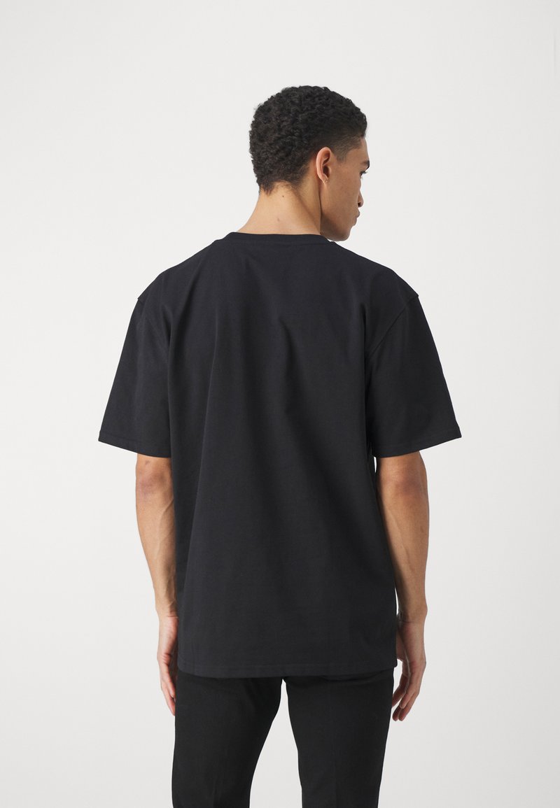 Han Kjøbenhavn Han Kjøbenhavn LOGO BOXY TEE UNISEX - Print T-shirt - black Online Shopping