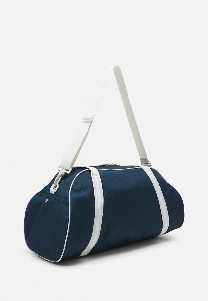 Nike Performance Nike Performance GYM CLUB RETRO - Sports bag Black Friday Preise
