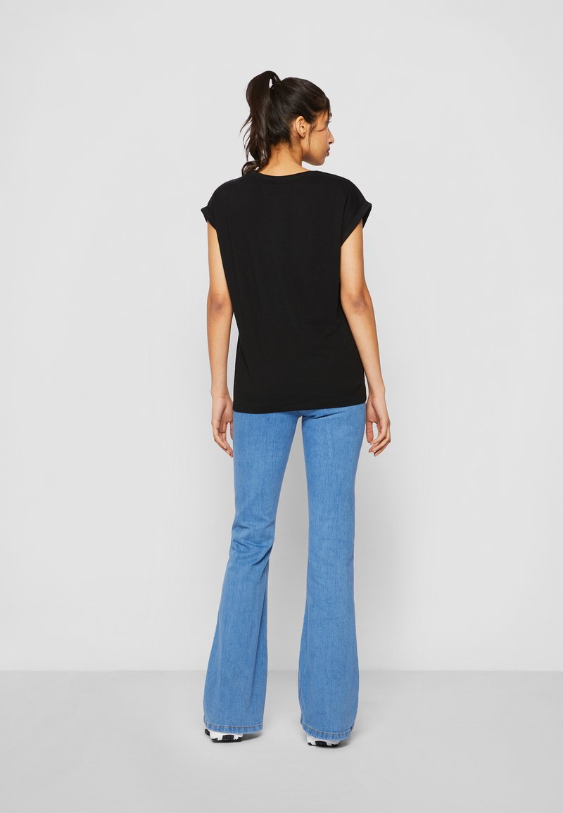 Urban Classics Urban Classics EXTENDED SHOULDER - Basic T-shirt - black Bis zu 65% Rabatt