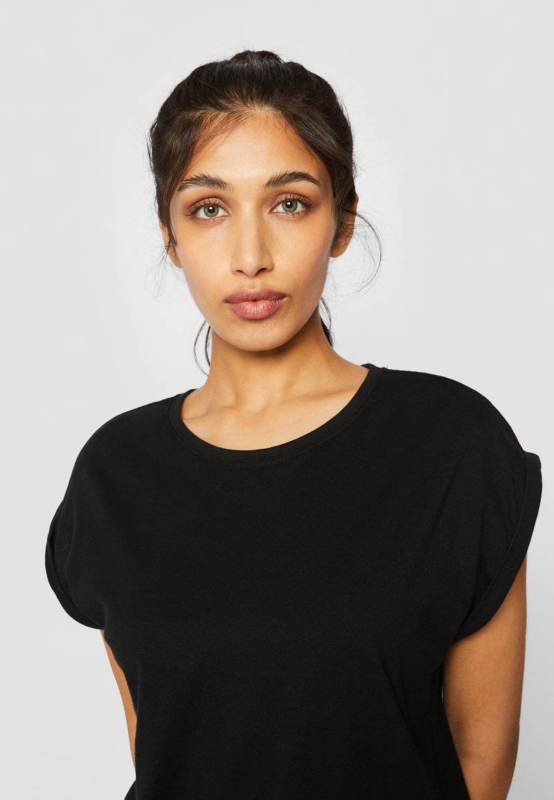 Urban Classics Urban Classics EXTENDED SHOULDER - Basic T-shirt - black Bis zu 65% Rabatt