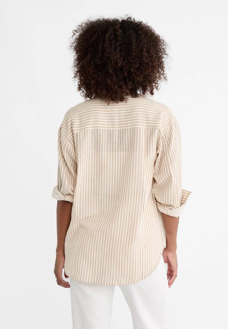 Stradivarius Stradivarius STRIPED - Button-down blouse - stone Fabrikladen