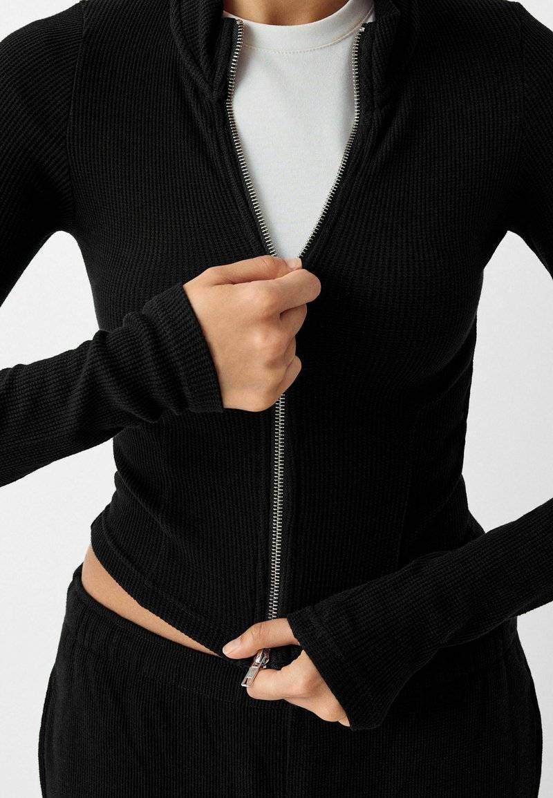 Bershka Bershka LONG SLEEVE - Cardigan - black Rabatte dieses Monats