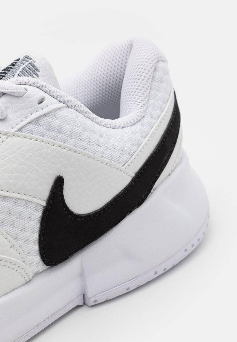 Nike Performance Nike Performance COURT LITE 4 - Multicourt tennis shoes im Angebot