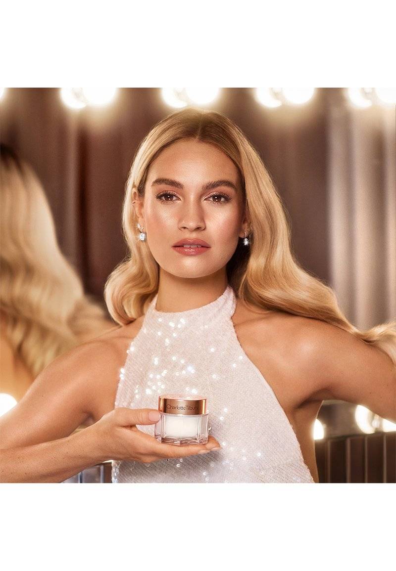 Charlotte Tilbury Charlotte Tilbury TRAVEL SIZED CHARLOTTE'S MAGIC CREAM - MOISTURISER - Face cream Riesige Ersparnisse