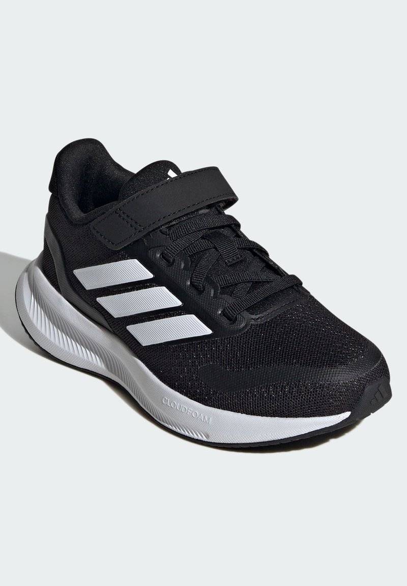 adidas Performance adidas Performance RUNFALCON 5 UNISEX - Neutral running shoes - core black cloud white cloud white Letzte 3 Tage