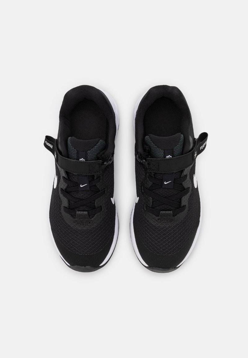 Nike Performance Nike Performance NIKE REVOLUTION 6 FLYEASE (PS - Neutral running shoes Speichern exportieren