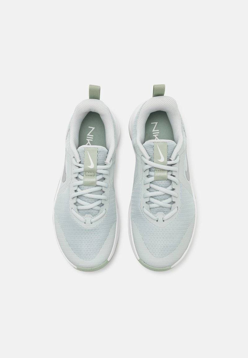 Nike Performance Nike Performance MC TRAINER 3 - Training shoe Neuheiten