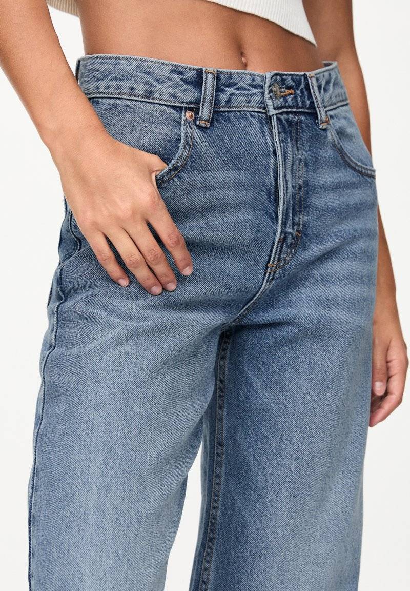 PULL&BEAR PULL&BEAR MID-RISE WIDE - Flared Jeans - blue Bis zu 50% Rabatt