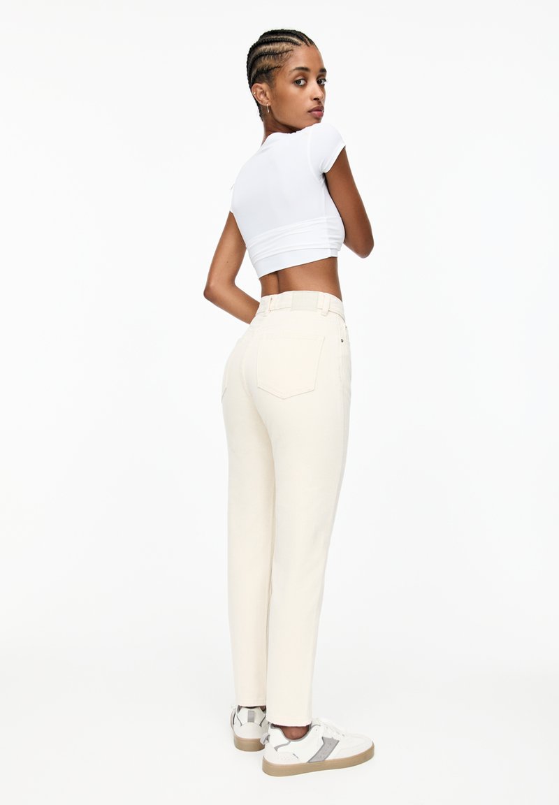 PULL&BEAR PULL&BEAR MOM - Slim fit jeans - beige Super Rabatt