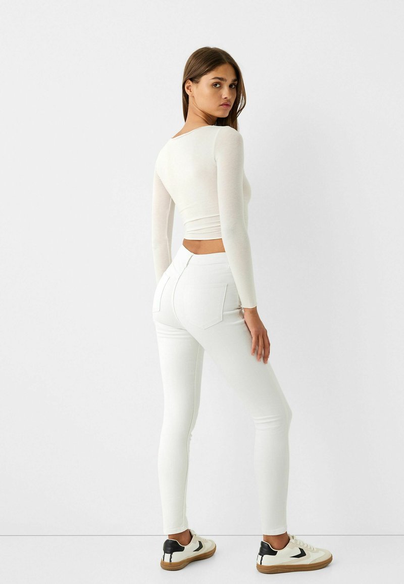 Bershka Bershka SUPER - Jeans Skinny Fit - white zollfrei