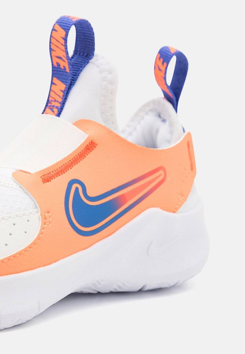 Nike Performance Nike Performance FLEX RUNNER 3 UNISEX - Competition running shoes Tägliche Deals