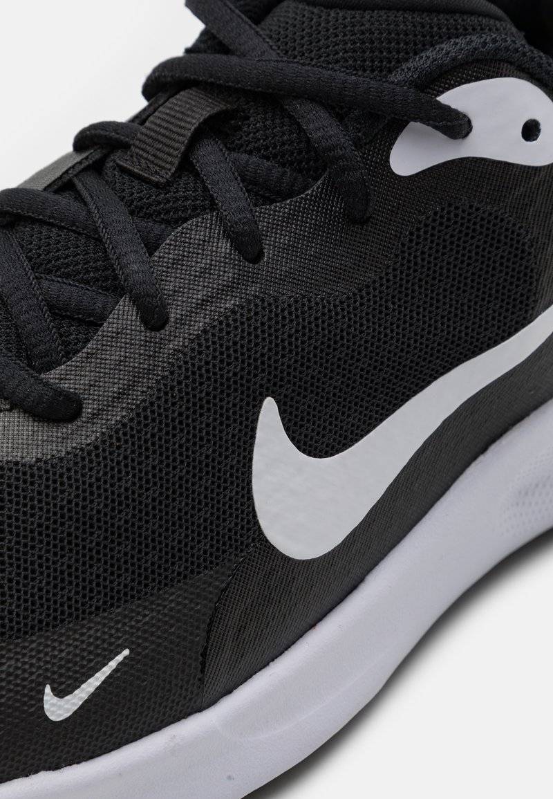 Nike Performance Nike Performance REVOLUTION 7 - Competition running shoes Letzte 2 Tage
