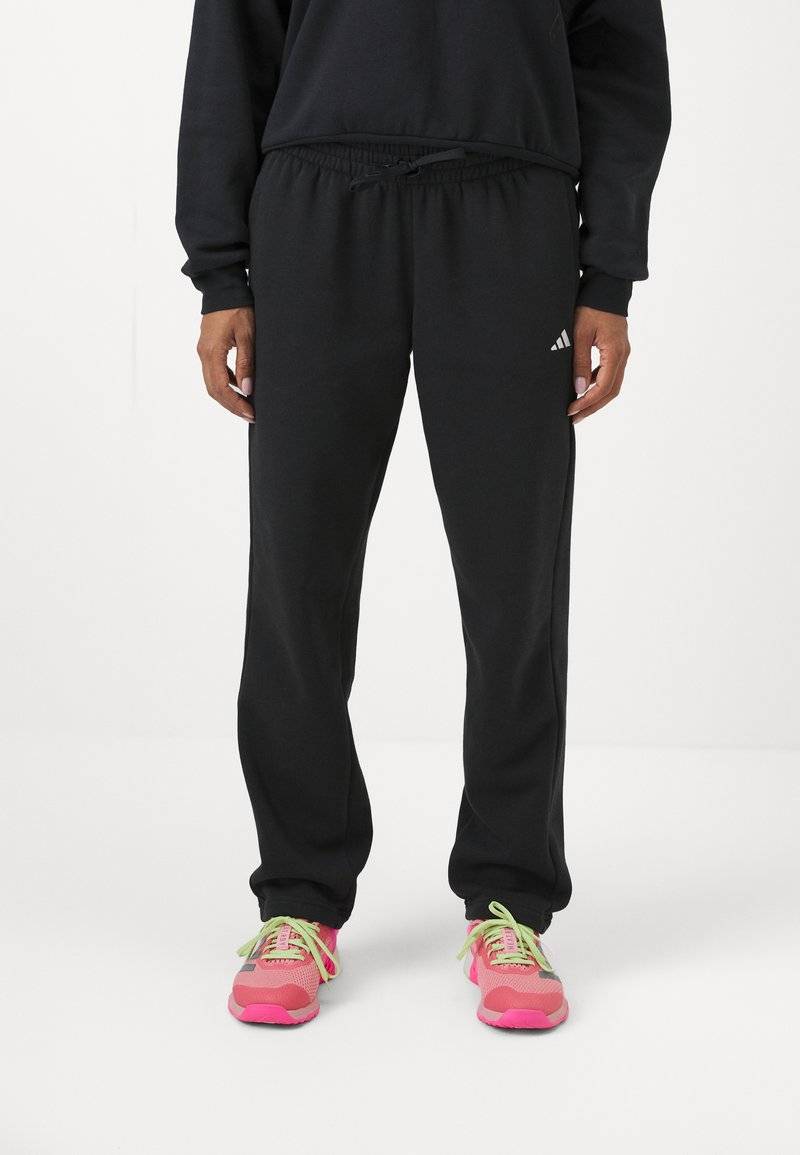 adidas Sportswear adidas Sportswear ESSENTIALS SMALL LOGO FEEL COZY OPEN HEM PANT - Tracksuit bottoms - black Zeitbegrenzte Promotion