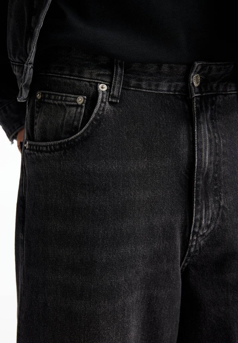 PULL&BEAR PULL&BEAR BAGGY FIT - Straight leg jeans - black Im Verkauf