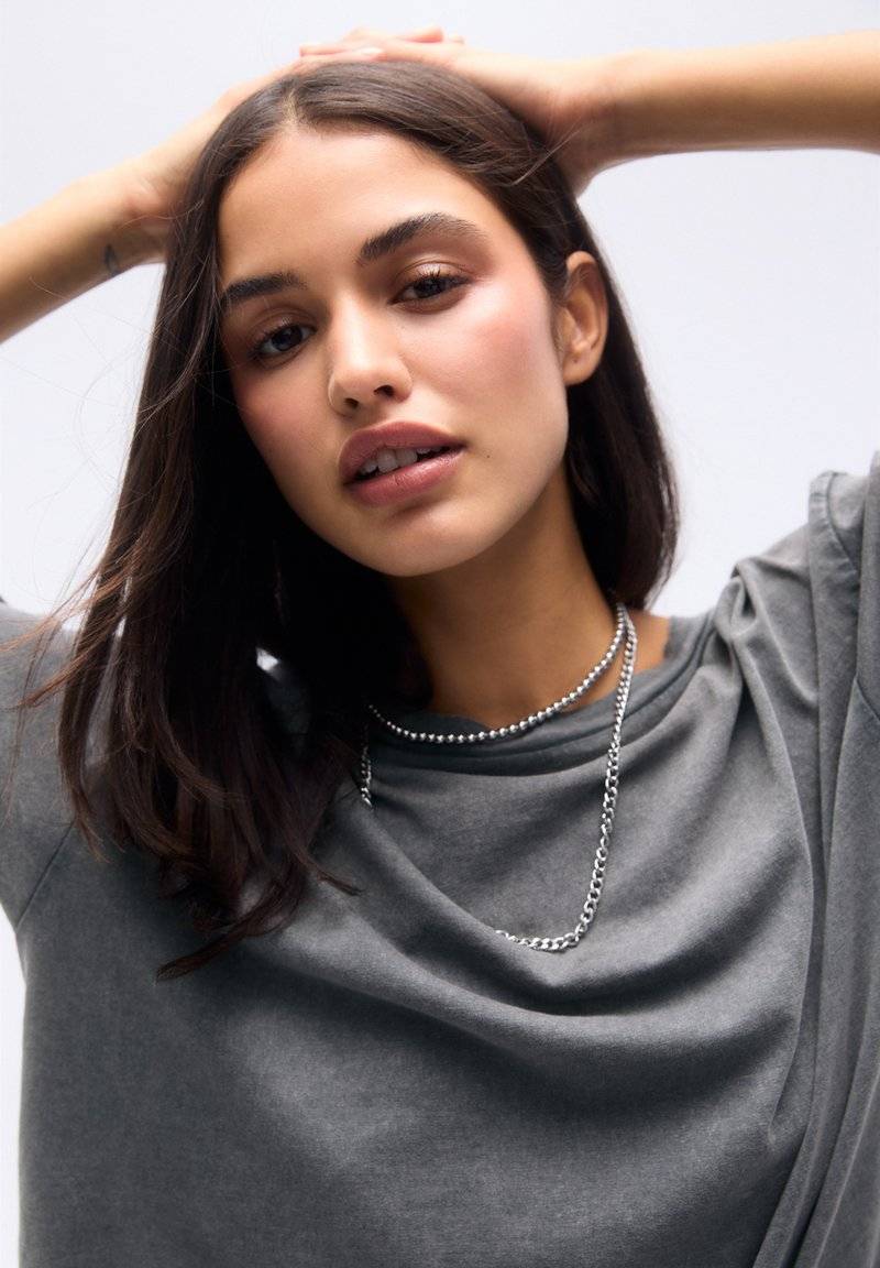 PULL&BEAR PULL&BEAR SHORT SLEEVE - Basic T-shirt - dark grey 50% Rabatt für begrenzte Zeit