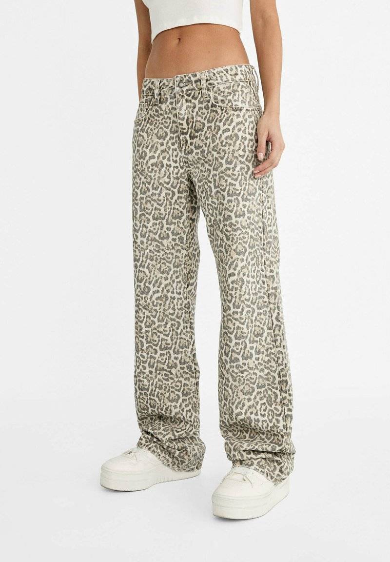 Stradivarius Stradivarius PRINTED - Straight leg jeans - camel Verkauf
