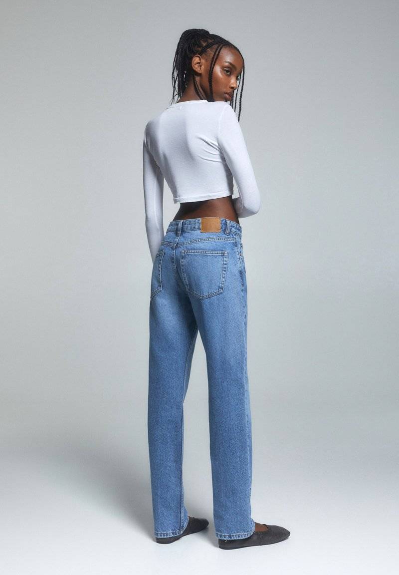 PULL&BEAR PULL&BEAR MID-WAIST - Straight leg jeans - blue denim Schlussverkauf