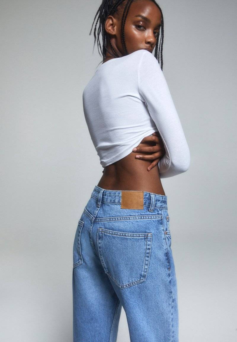 PULL&BEAR PULL&BEAR MID-WAIST - Straight leg jeans - blue denim Schlussverkauf