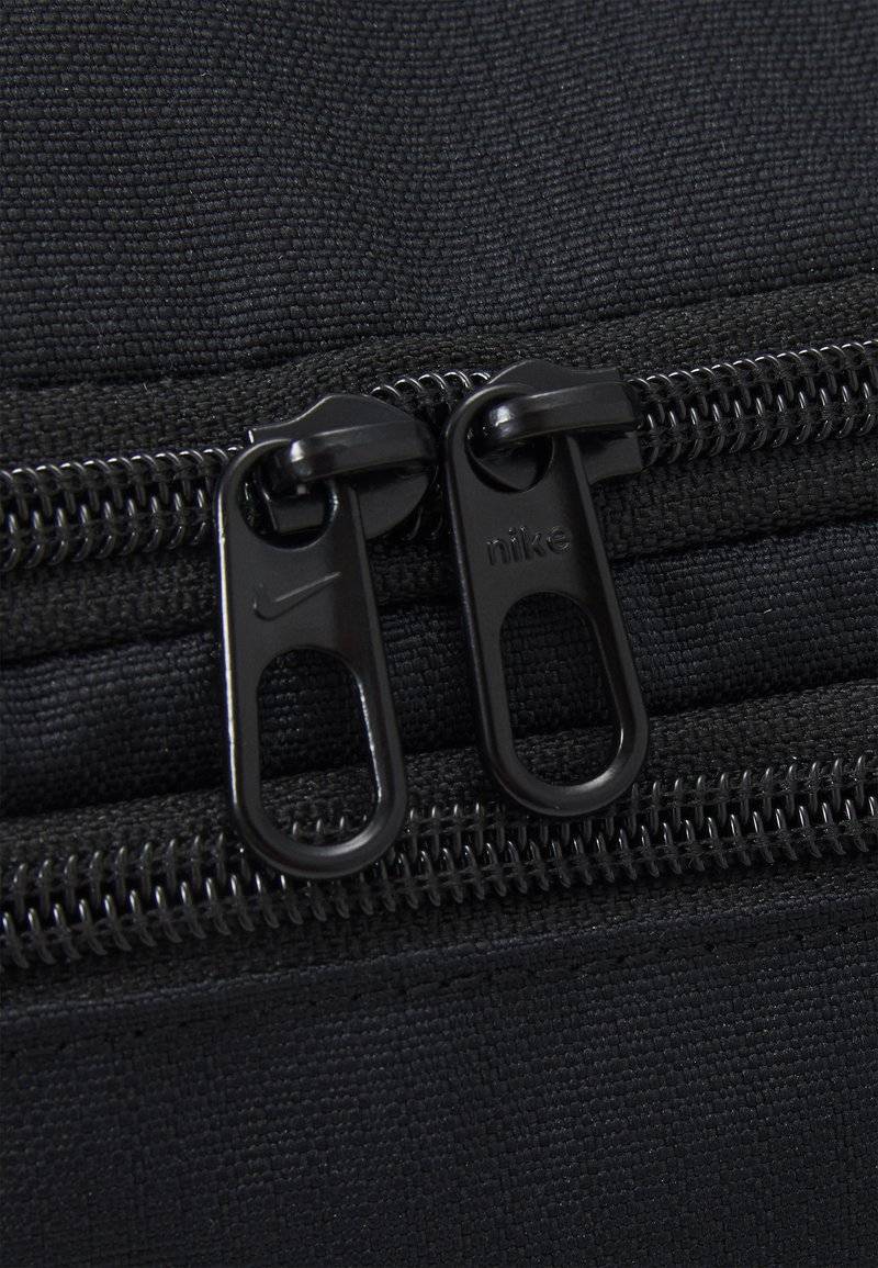 Nike Performance Nike Performance BRASILIA S 41L UNISEX - Sports bag Nur noch ein Tag übrig