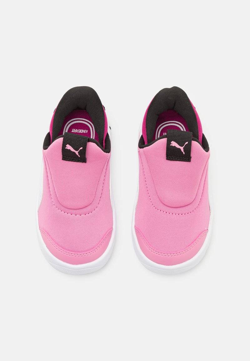 Puma Puma COURTFLEX V3 EASE IN UNISEX - Training shoe Speichern exportieren