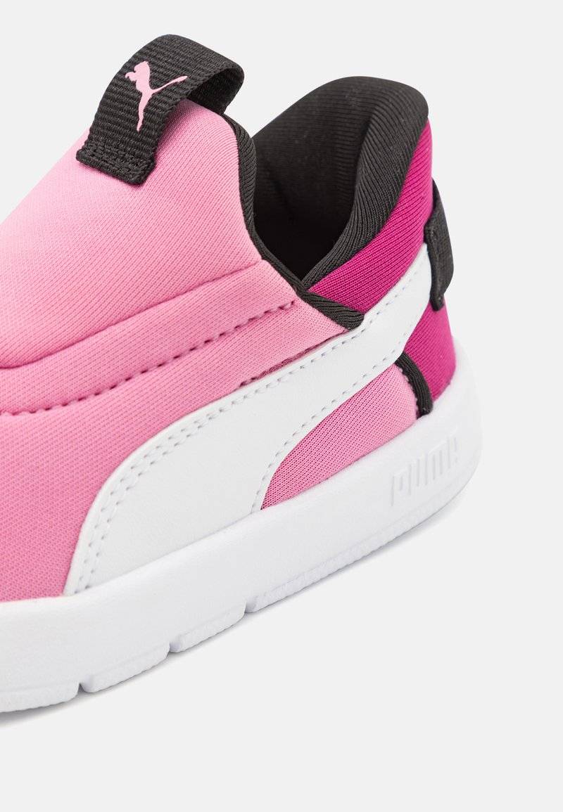 Puma Puma COURTFLEX V3 EASE IN UNISEX - Training shoe Speichern exportieren