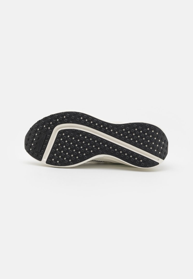 Nike Performance Nike Performance INTERACT RUN - Minimalist running shoes Angebote