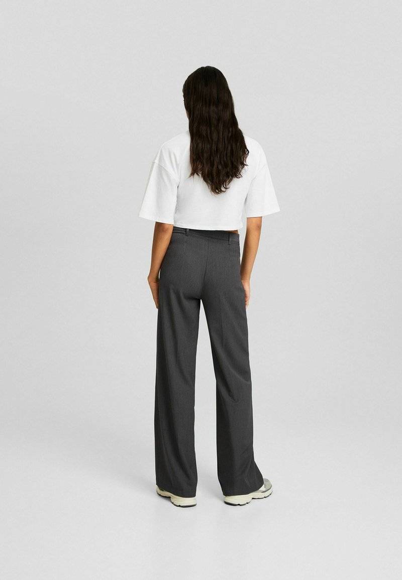 Bershka Bershka WIDE-LEG TAILORED - Trousers - mottled dark grey Super Sparpreis