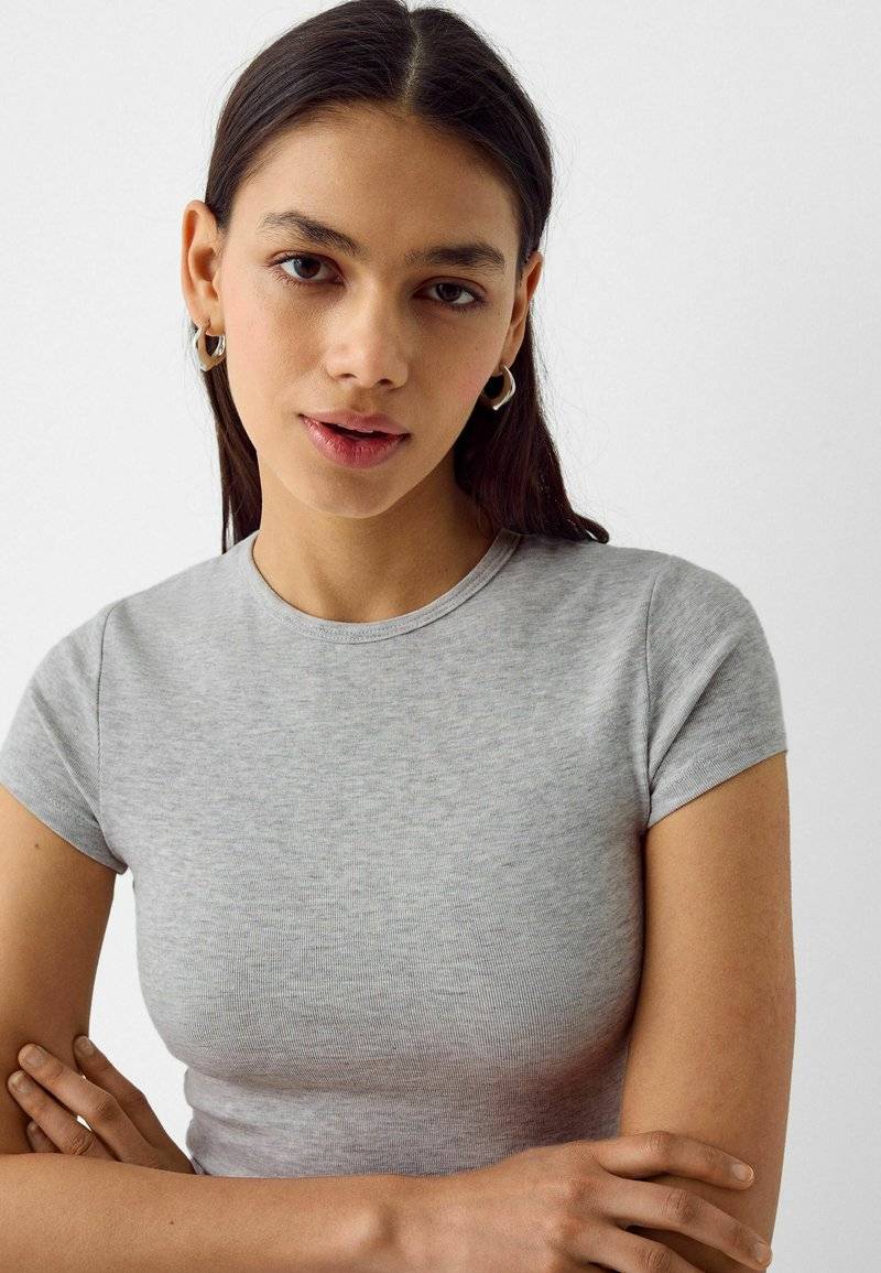 Bershka Bershka SHORT SLEEVE ROUND NECK 2 PACK - Basic T-shirt - white Bis zu 55% Rabatt