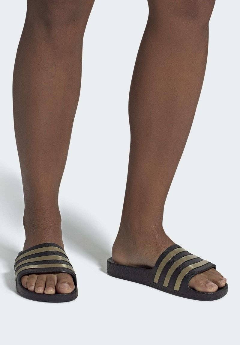 adidas Sportswear adidas Sportswear ADILETTE AQUA - Pool slides - core black gold met core black