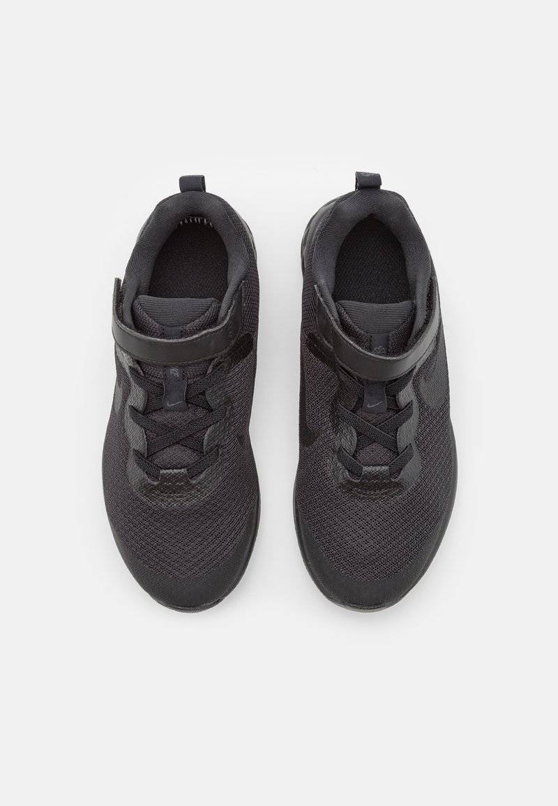 Nike Performance Nike Performance NIKE REVOLUTION 6 FLYEASE (PS - Neutral running shoes - black Limitierter Zeitrabatt