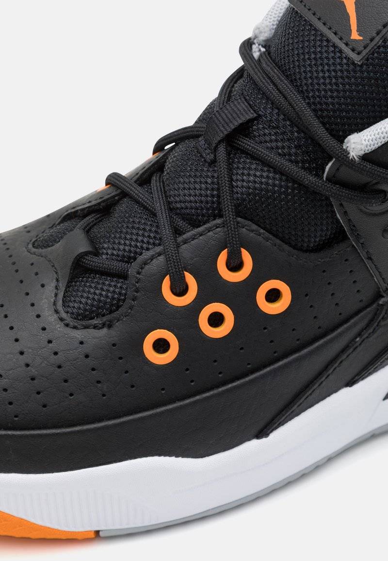 Jordan Jordan JORDAN MAX AURA 5 UNISEX - Basketball shoes Valentinstagsangebot