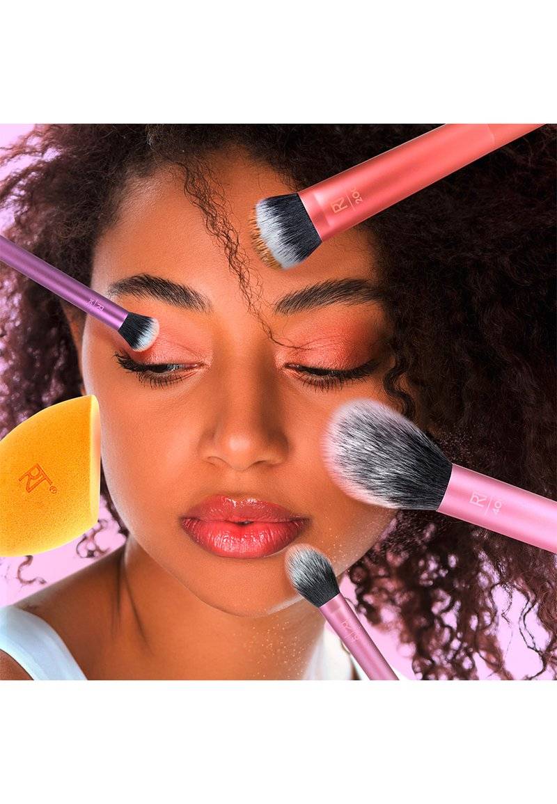 Real Techniques Real Techniques EVERYDAY ESSENTIALS SET - Makeup brush set Tägliche Deals