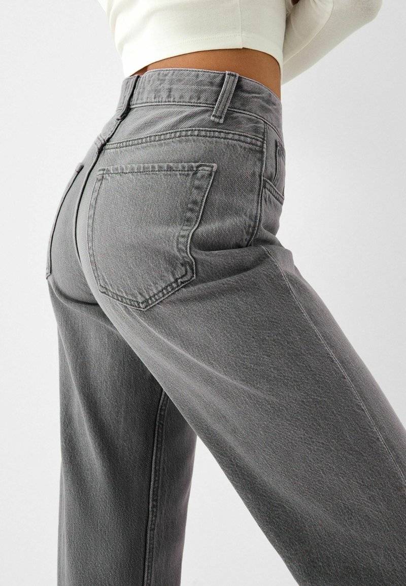 Bershka Bershka Flared Jeans - mottled dark grey 50% Rabatt mit kostenlosem Versand