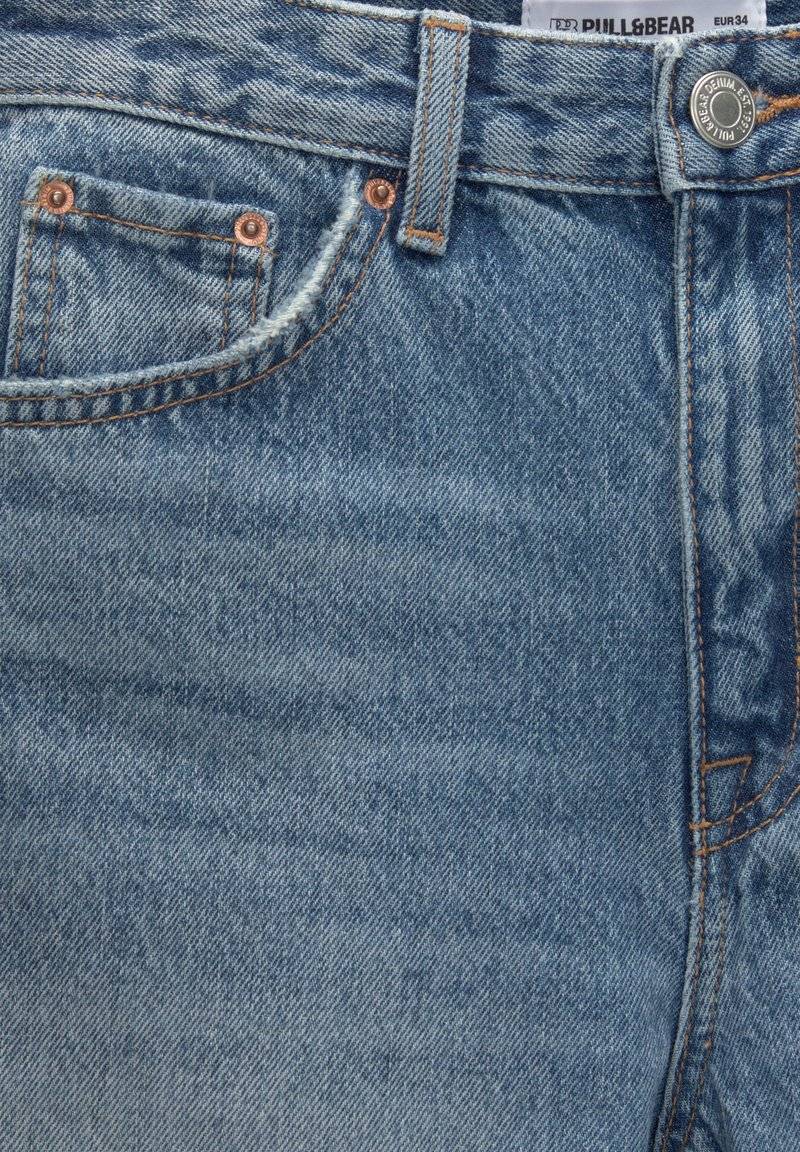 PULL&BEAR PULL&BEAR HIGH-WAIST - BERMUDA - Denim shorts - blue denim Black Friday Preise