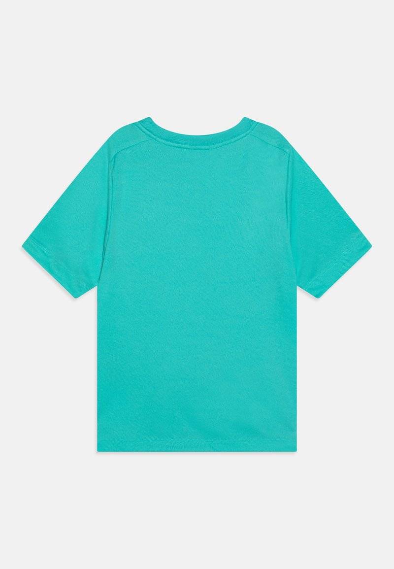 Nike Performance Nike Performance DF MULTI UNISEX - Sports T-shirt Fabrikpreis