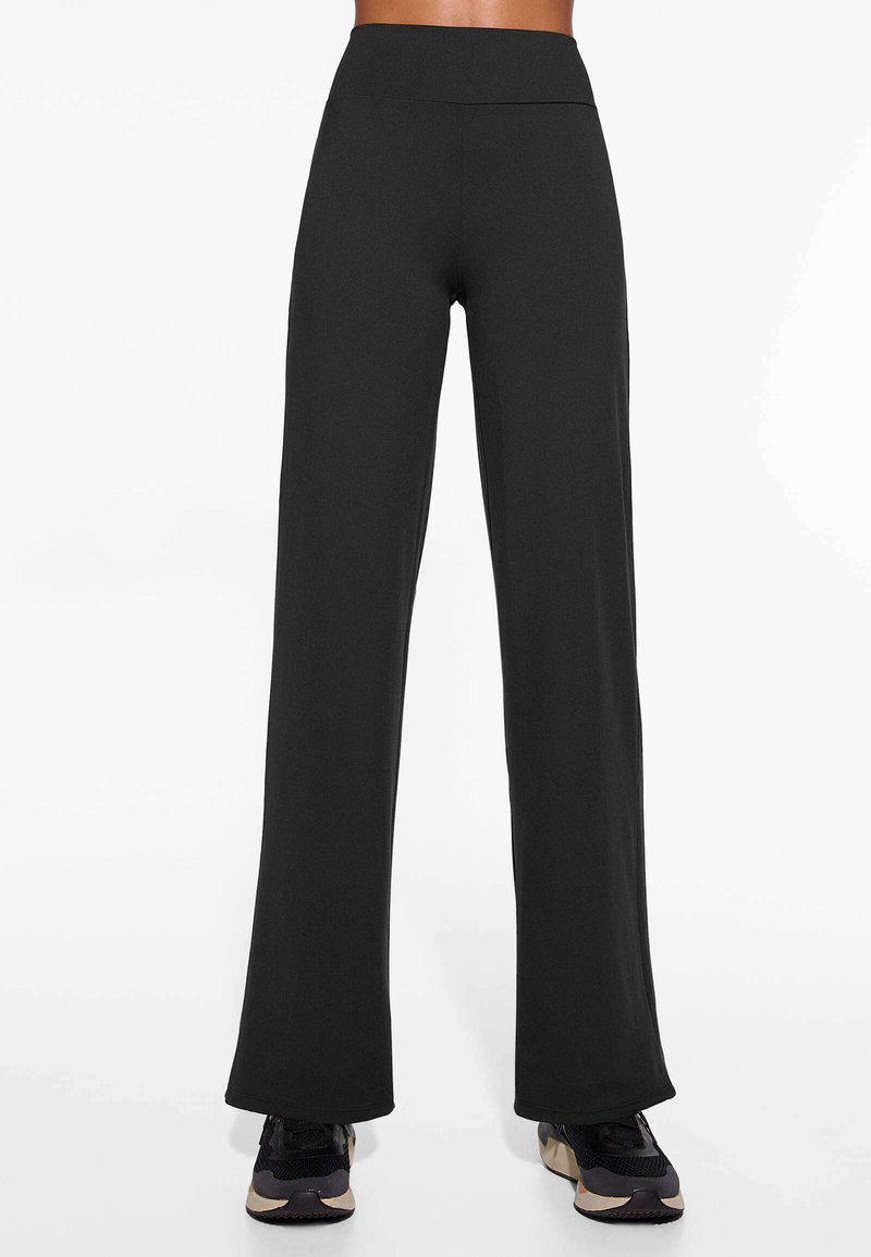OYSHO OYSHO HIGH-RISE COMFORTLUX STRAIGHT-LEG - Trousers - black Black Friday